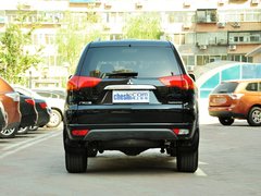 2013款 3.0L 自动 旗舰版 7座