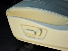 2013款 3.0L 自动 旗舰版 7座