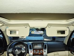 2013款 3.0L 自动 旗舰版 7座