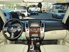 2013款 3.0L 自动 旗舰版 7座