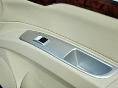 2013款 3.0L 自动 旗舰版 7座