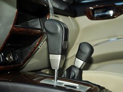 2013款 3.0L 自动 旗舰版 7座