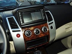 2013款 3.0L 自动 旗舰版 7座