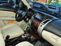 2013款 3.0L 自动 旗舰版 7座