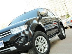 2013款 3.0L 自动 旗舰版 7座