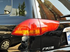 2013款 3.0L 自动 旗舰版 7座