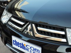 2013款 3.0L 自动 旗舰版 7座