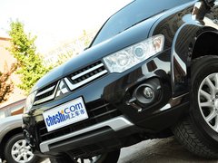 2013款 3.0L 自动 旗舰版 7座