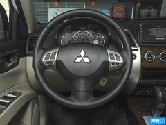 2013款 3.0L 自动 旗舰版 7座