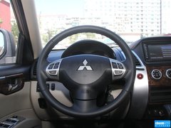 2013款 3.0L 自动 旗舰版 7座