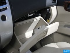 2013款 3.0L 自动 旗舰版 7座