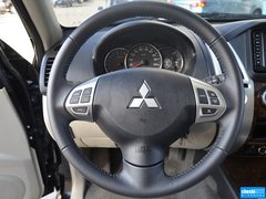 2013款 3.0L 自动 旗舰版 7座