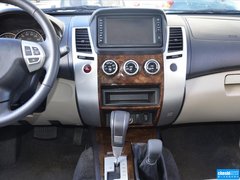 2013款 3.0L 自动 旗舰版 7座