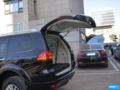 2013款 3.0L 自动 旗舰版 7座