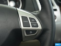 2013款 3.0L 自动 旗舰版 7座