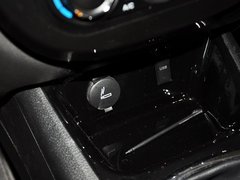 2013款 1.8T 手动 尊贵型 5座