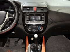 2013款 1.8T 手动 尊贵型 5座