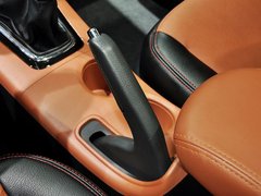 2013款 1.8T 手动 尊贵型 5座