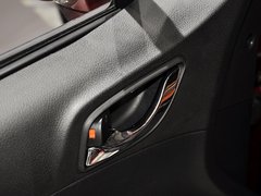2013款 1.8T 手动 尊贵型 5座