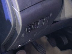 2013款 1.8T 手动 尊贵型 5座