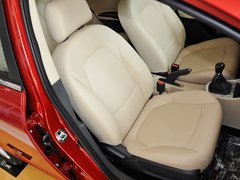 2013款 1.5L 手动 豪华型