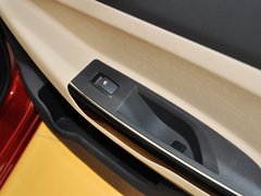 2013款 1.5L 手动 豪华型