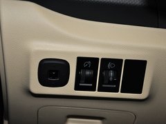 2013款 1.5L 手动 豪华型