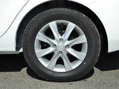 2013款 1.5L 手动 豪华型