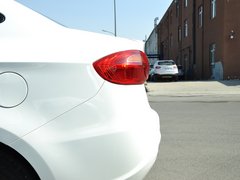 2013款 1.5L 手动 豪华型