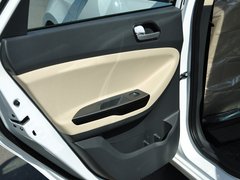 2013款 1.5L 手动 豪华型
