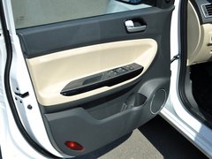 2013款 1.5L 手动 豪华型