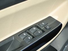 2013款 1.5L 手动 豪华型