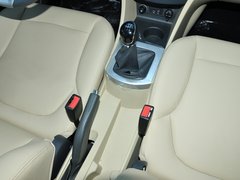 2013款 1.5L 手动 豪华型