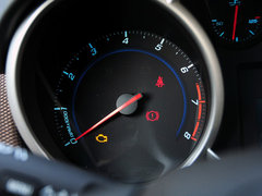 2013款 掀背版 1.6L 手动 豪华型