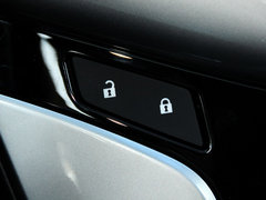 2013款 掀背版 1.6L 手动 豪华型