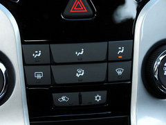 2013款 掀背版 1.6L 手动 豪华型
