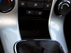 2013款 掀背版 1.6L 手动 豪华型