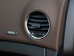 2013款 掀背版 1.6L 手动 豪华型
