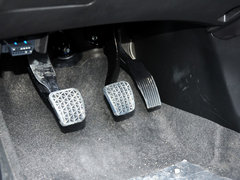2013款 掀背版 1.6L 手动 豪华型