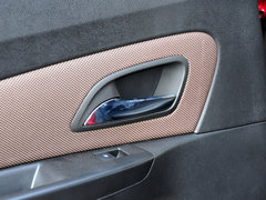 2013款 掀背版 1.6L 手动 豪华型