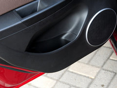 2013款 掀背版 1.6L 手动 豪华型