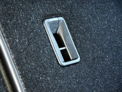 2013款 掀背版 1.6L 手动 豪华型