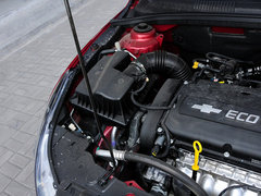 2013款 掀背版 1.6L 手动 豪华型