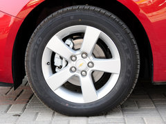2013款 掀背版 1.6L 手动 豪华型