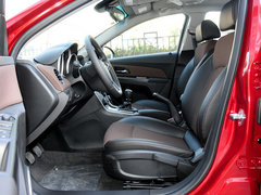 2013款 掀背版 1.6L 手动 豪华型