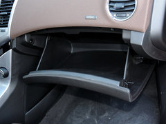 2013款 掀背版 1.6L 手动 豪华型