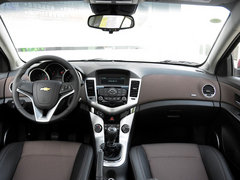 2013款 掀背版 1.6L 手动 豪华型