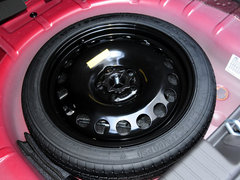 2013款 掀背版 1.6L 手动 豪华型