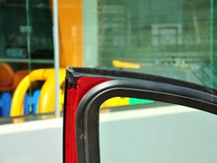 2013款 掀背版 1.6L 手动 豪华型