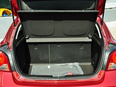 2013款 掀背版 1.6L 手动 豪华型